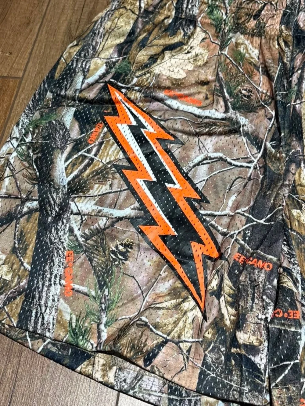 Eric Emanuel EE Camo Shorts Black and Orange Lightning Bolts Brand New Size M